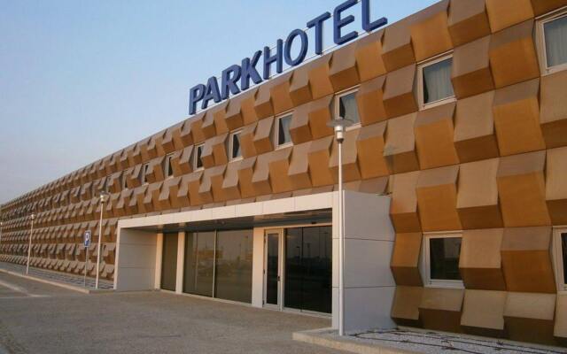 Park Hotel Porto Aeroporto вид на фасад