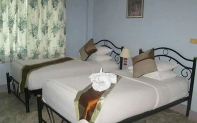 Luxury Hotel