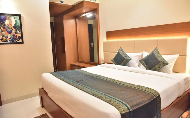 Hotel RK Grand