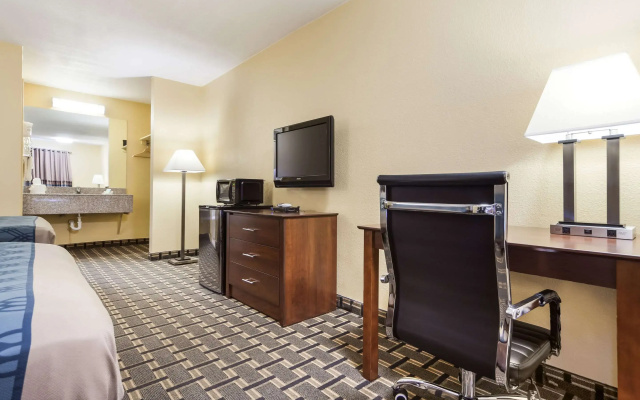 Rodeway Inn Lincoln West - University Area