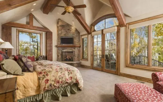 Snowmass Pine Crest