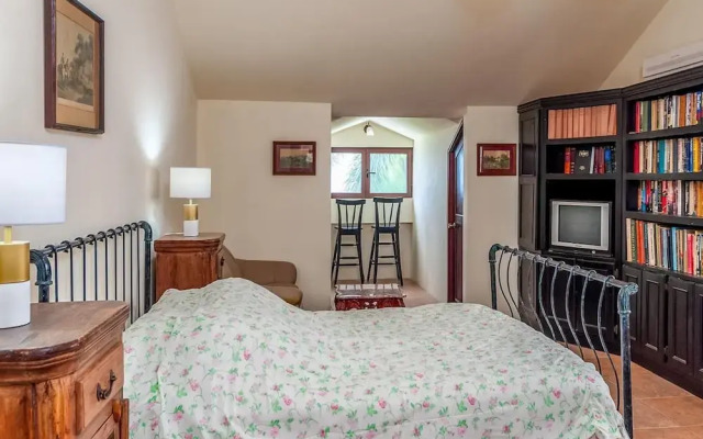 Casa Tigre - Large 7 bedroom Oceanfront Retreat Home