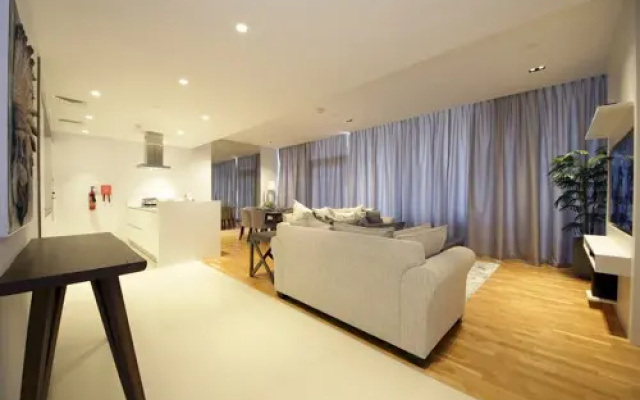 Luxury 2 Bedroom  In Blue Water Island 2