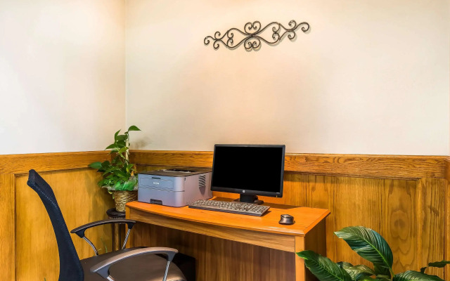 Quality Inn & Suites