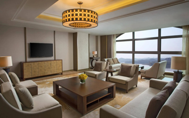 Sheraton Huizhou Bailuhu