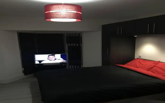 OYO Butlers Hotel