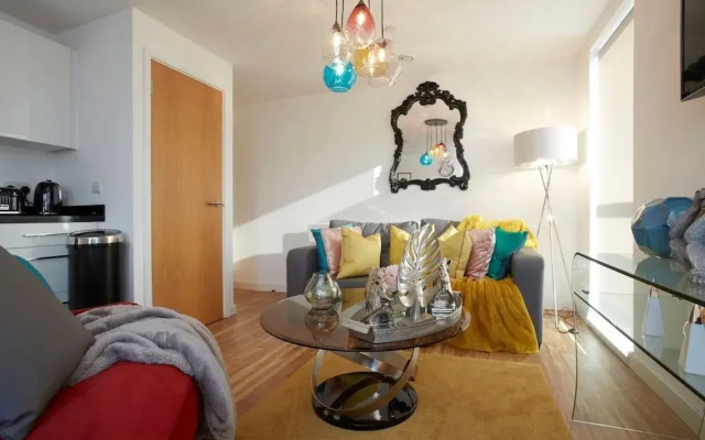 2 Bedroom Apartment, Leeds - Luxury & Contemporary