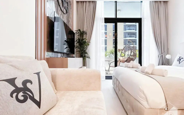 Elegant Studio With Balcony on the Riviera Dubai