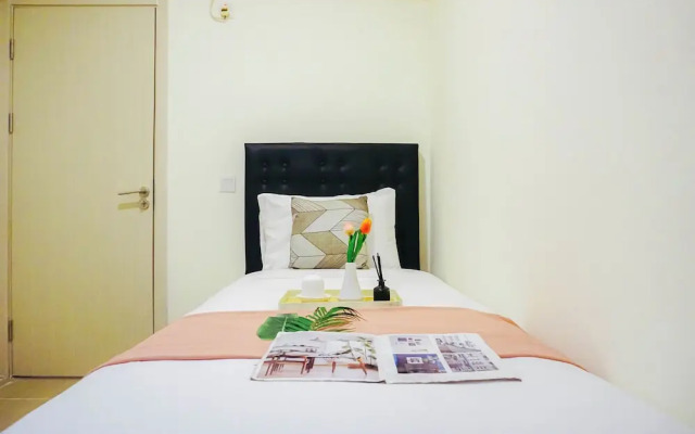 Relaxing 2Br With Working Room Apartment Meikarta