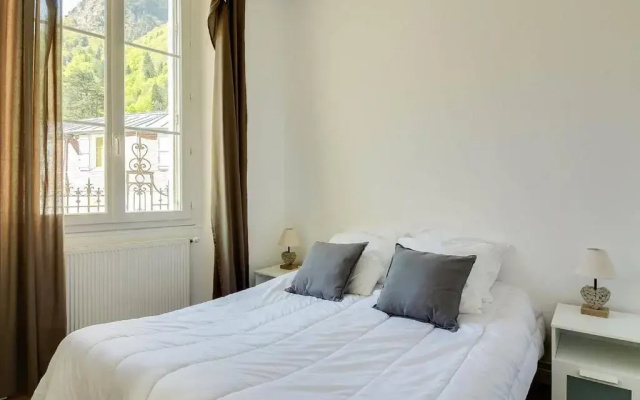 Appartement Cauterets, 6 Pièces, 11 Personnes - Fr-1-401-154