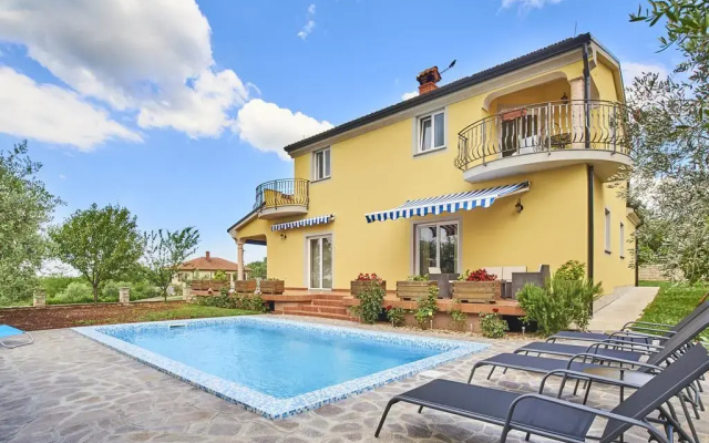 Apartments Mirna