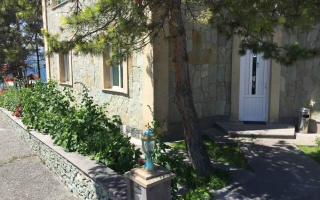Hotel Kambuz вид на фасад