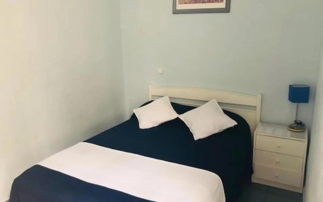 Hostal Parisien-NEW