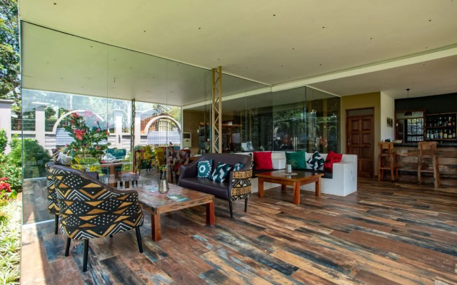 Отель Kinga Home Suites