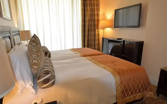 Taj Luxury Suite