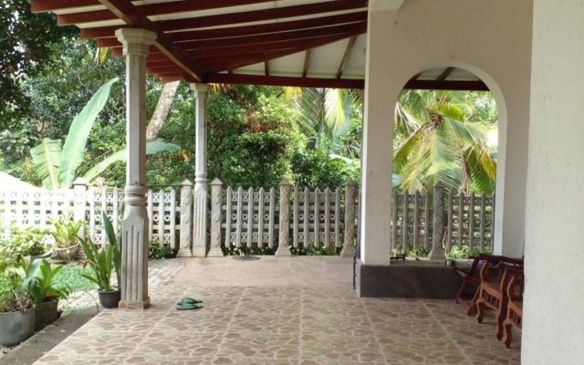 Muthu Villa