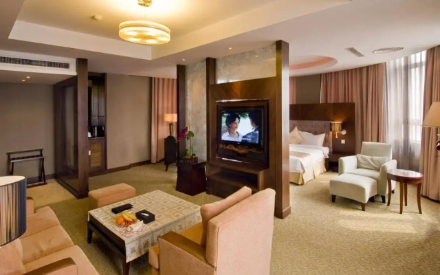 Royal Garden Hotel Jimo