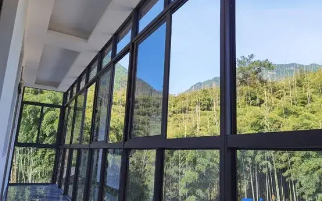 Yizhuju · Cloud Skiing · Forest View · Party Family Vacation Homestay
