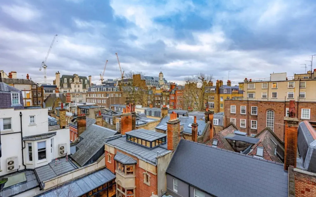 Elegant Three-bed Marylebone Flat Near Oxford Circus!