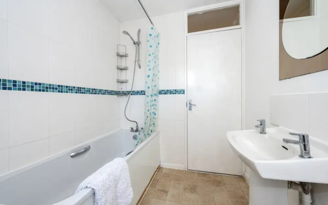 Russell Lodge 5-Bedroom House