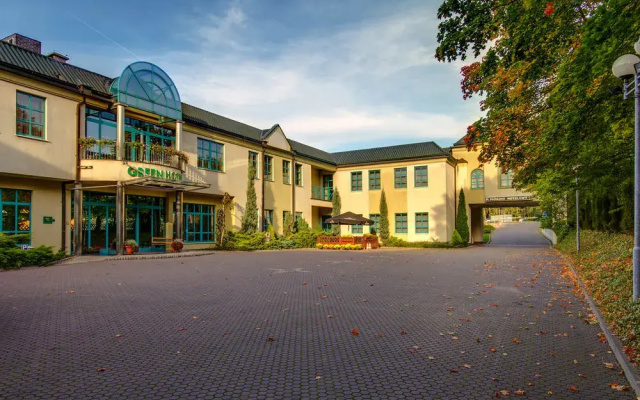 Green Hotel