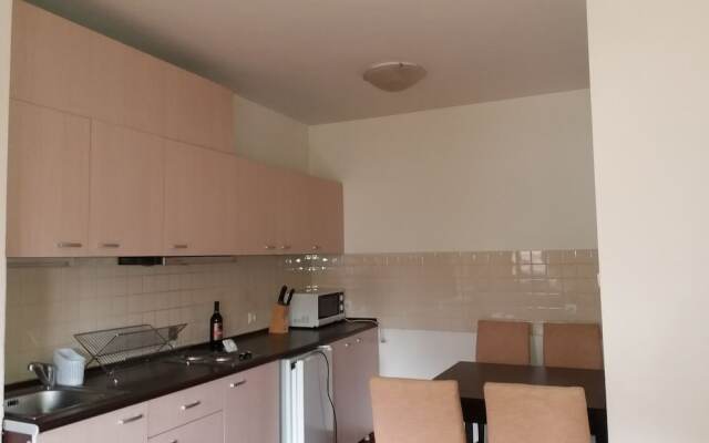 Апартаменты Apartment in Nikmi Complex