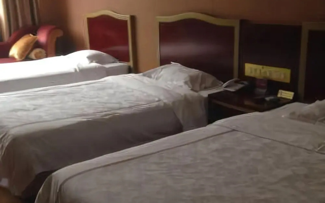Huazi Hotel