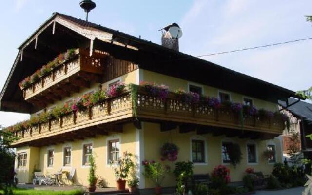 Отель Gästehaus Steinerhof Австрия, Зальцбург - отзывы, цены и фото номеров - забронировать отель Gästehaus Steinerhof онлайн вид на фасад