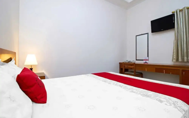 RedDoorz near ITC Kuningan
