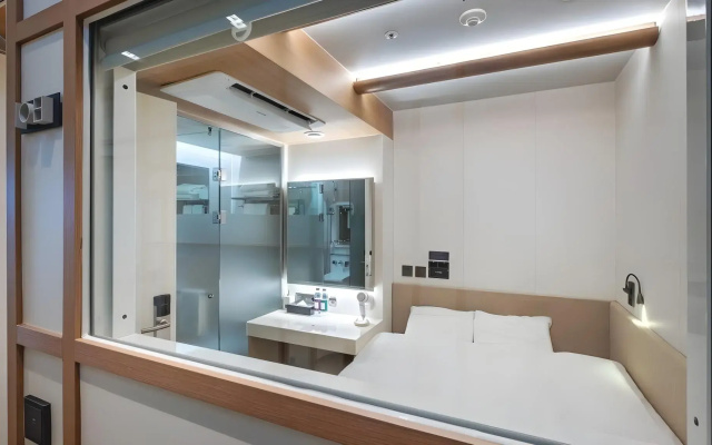 DARAKHYU Yeosu Capsule Hotel by WALKERHILL