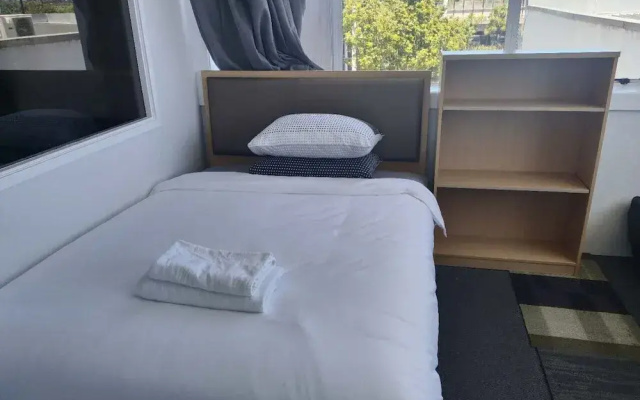 1 Double 1 Single 2 Sofa Beds Suite 2