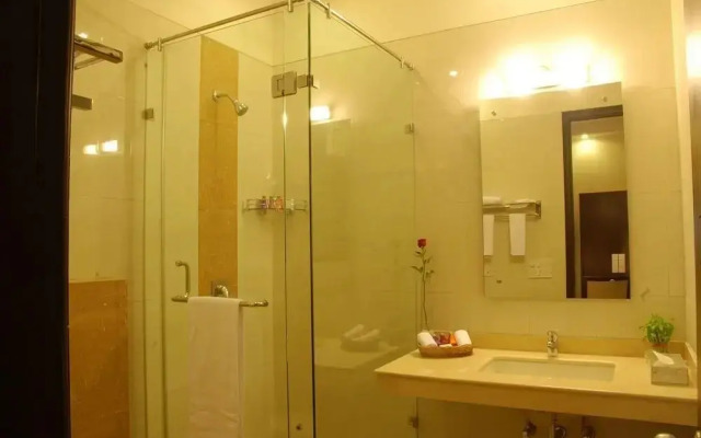 The Avenue by Seasons Hotels