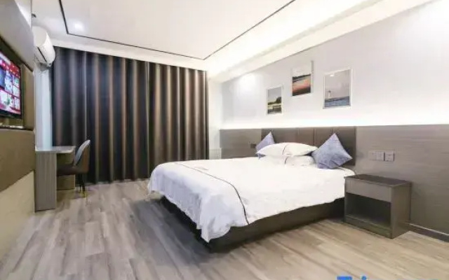Jiangyin New Century Business Hotel