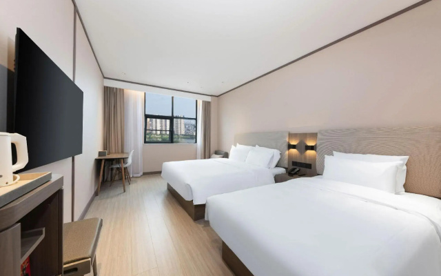 HanTing Hotel (Huangshi Yangxin High-Speed Railway Station)
