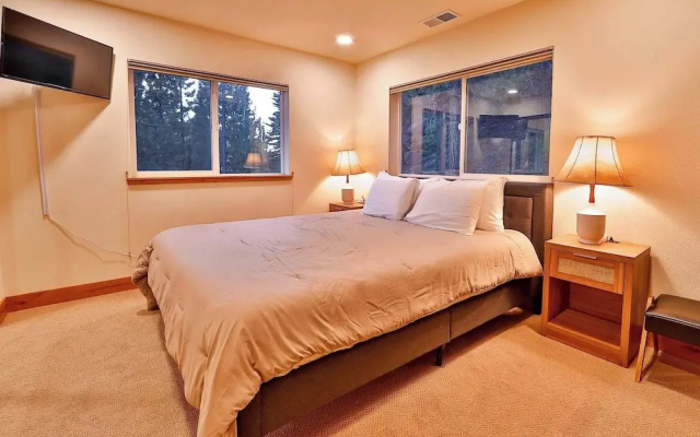 The Elevator House Sleeps 10!