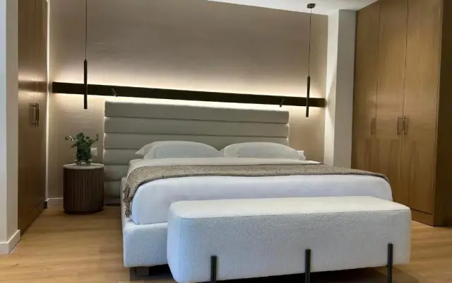 Luxury White Tower Suites