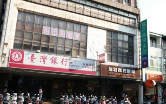 Jung Zaw Hotel 0