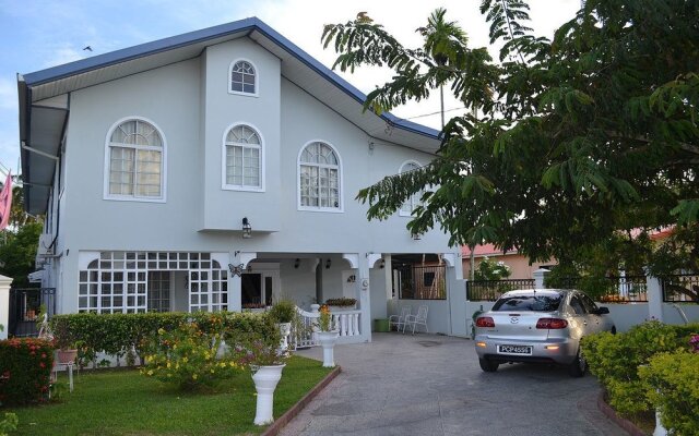 Airport Inn in Arouca, Trinidad and Tobago from 141$, photos, reviews - zenhotels.com hotel front