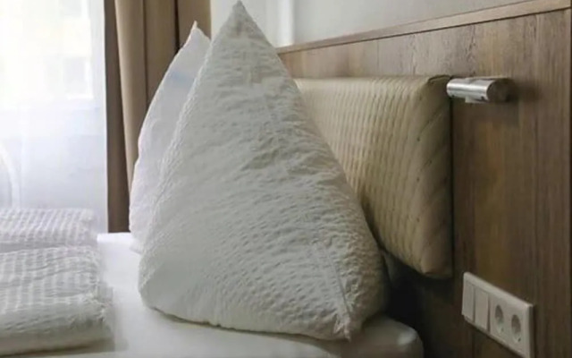 LOOK Hotel & Rooms