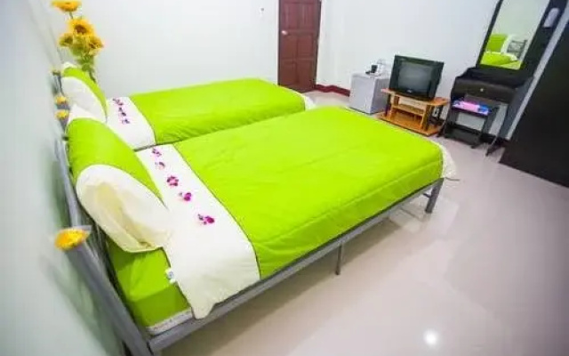 Baan Prasert Guesthouse