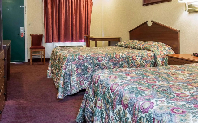 Rodeway Inn Madison Heights - Detroit