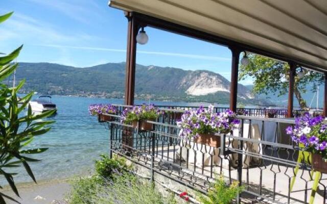 Hotel Beata Giovannina Вербания вид на фасад