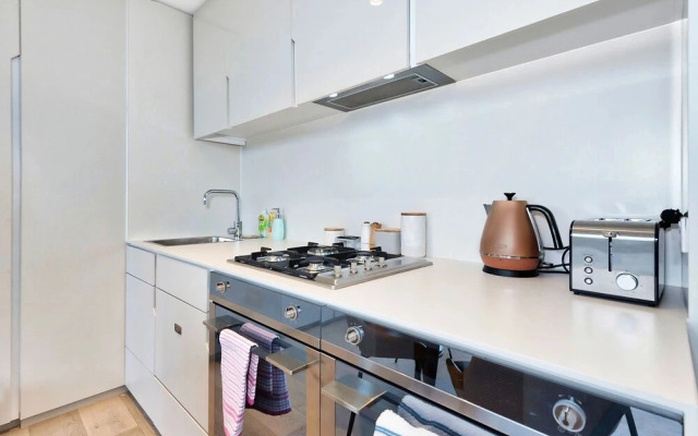 5-Star Lux in the Centre of Conveniences