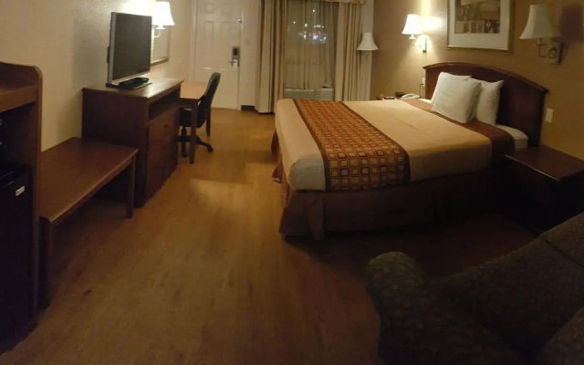 Regency Inn & Suites