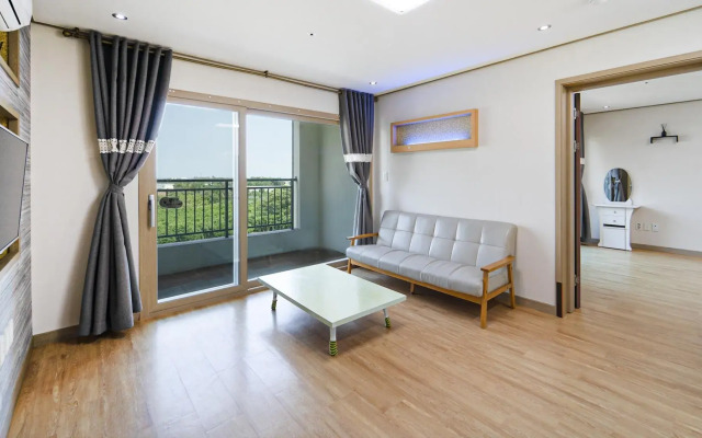Seogwipo Narsha Resort