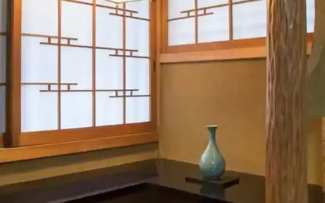 Yadokari Osaka