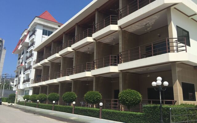 Отель Marsi Pattaya Таиланд, Паттайя - отзывы, цены и фото номеров - забронировать отель Marsi Pattaya онлайн вид на фасад