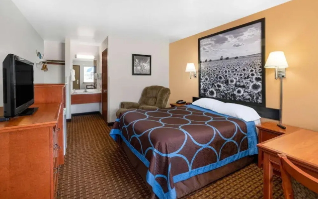 Super 8 By Wyndham Goodland