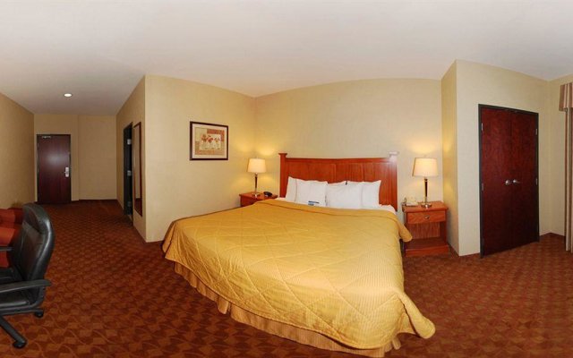 Comfort Inn & Suites Las Vegas - Nellis 2