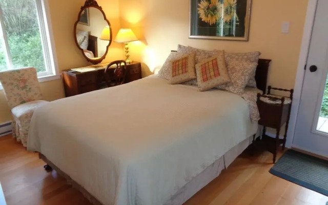 Fulford Dunderry Vacation Rental and Cabin
